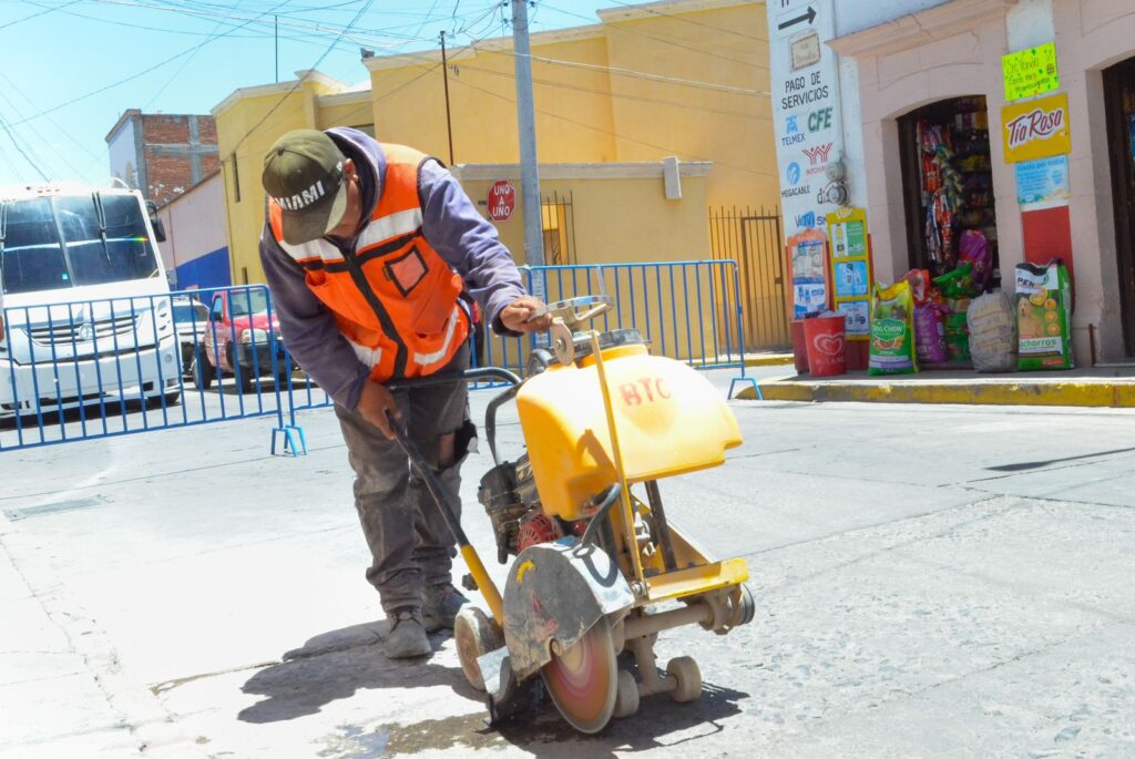 1 2 1024x685 - Inicia urbanización de la calle Morelos