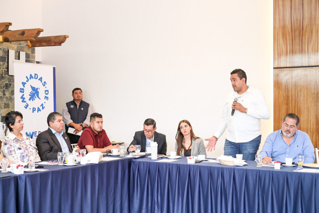 4 1024x683 - La senadora Alejandra Reynoso presenta en San José Iturbide la iniciativa “Embajadas de la Paz”