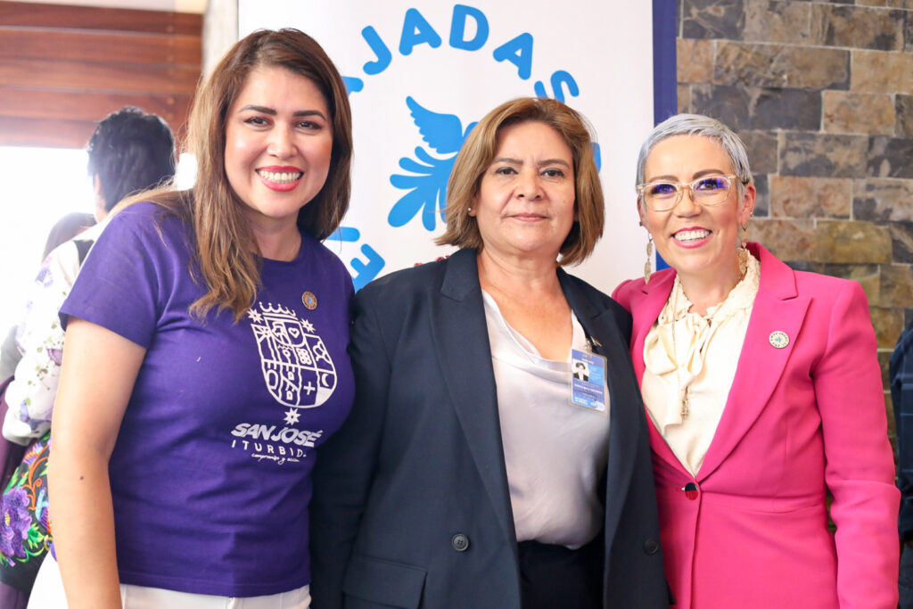 5 1024x683 - La senadora Alejandra Reynoso presenta en San José Iturbide la iniciativa “Embajadas de la Paz”