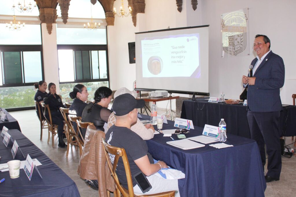 2 2 1024x682 - Participa SSP de SJI en sesión de fortalecimiento de liderazgo de mujeres en instituciones de seguridad