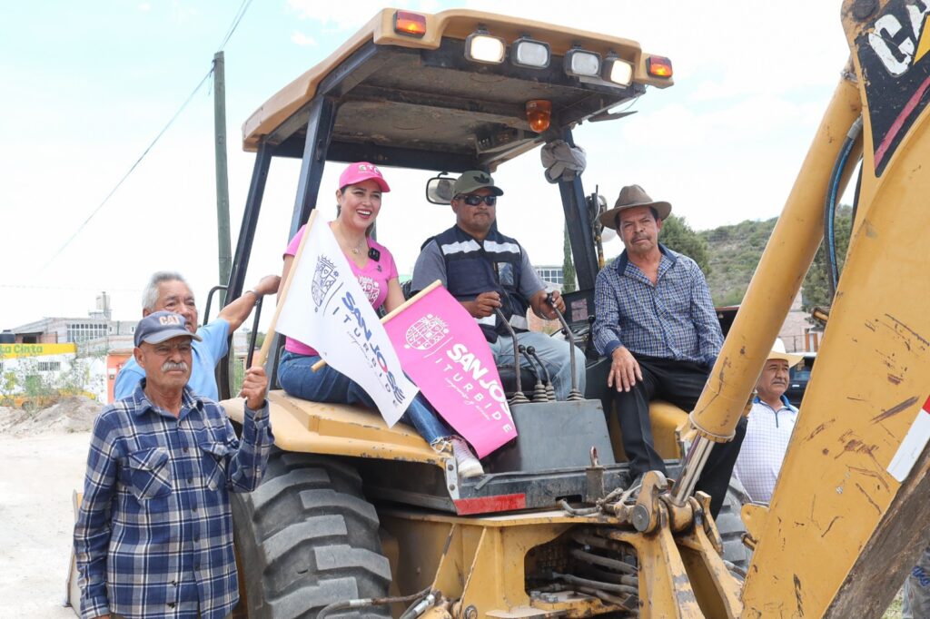 3 1 1024x682 - Arranca obra de construcción de empedrado en La Cinta