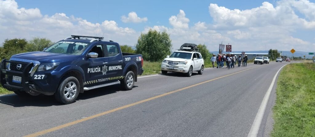 2 7 1024x446 - Resguarda Protección Civil a peregrinos a su paso por San José Iturbide