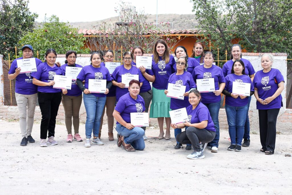 4 26 1024x682 - Atiende Instituto Municipal de las Mujeres a mil 111 mujeres a través de “Juntas Podemos”