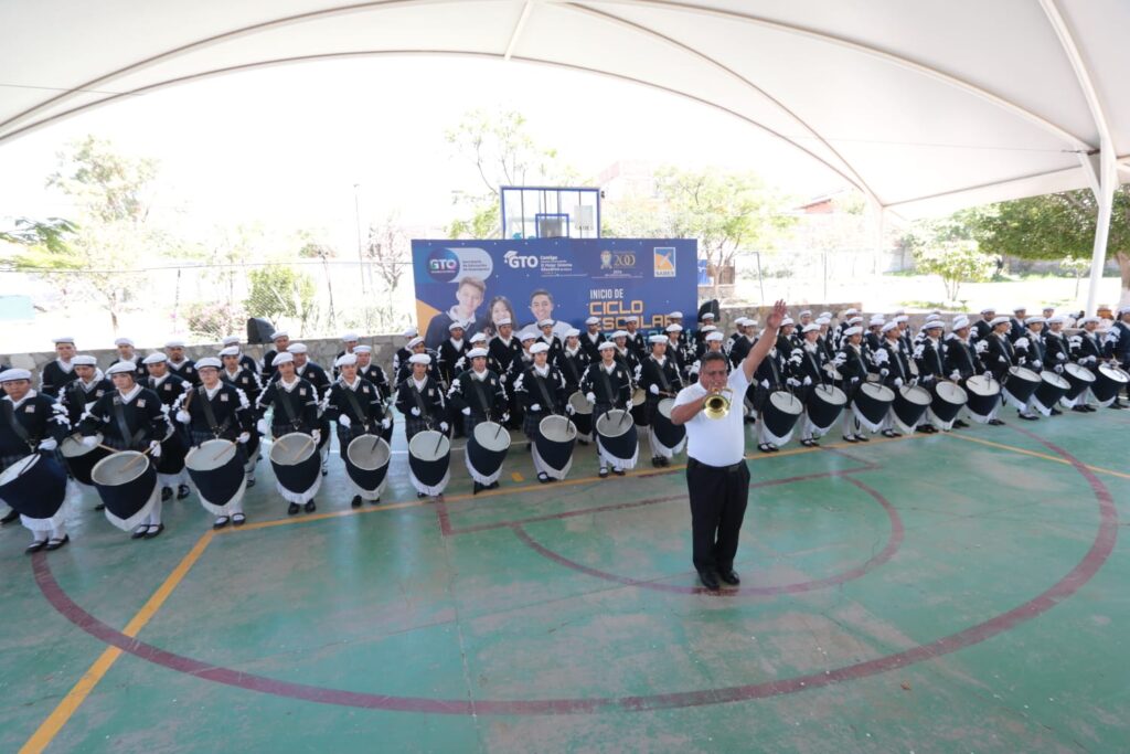 5 3 1024x683 - Inició el ciclo escolar 2023-2024 en el Bachillerato SABES