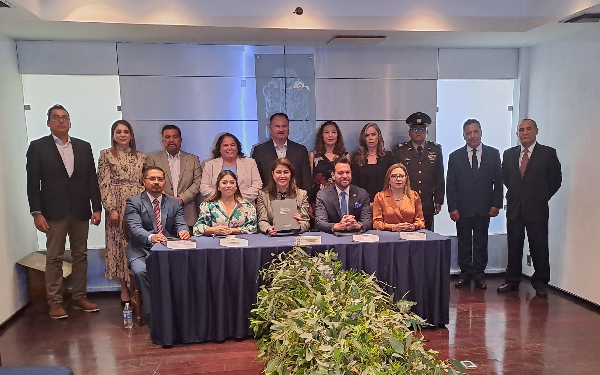 Cindy Arvizu presenta la glosa del II Informe de Gobierno - La Opinión ...