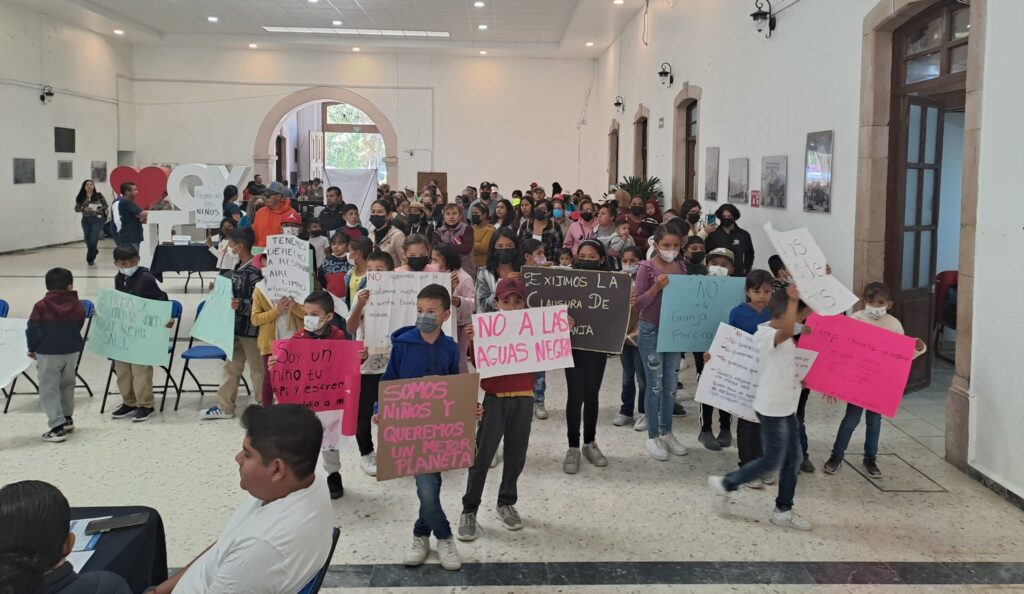 2 1024x594 - Nada agradable el regreso a clases en ocho comunidades de San José Iturbide