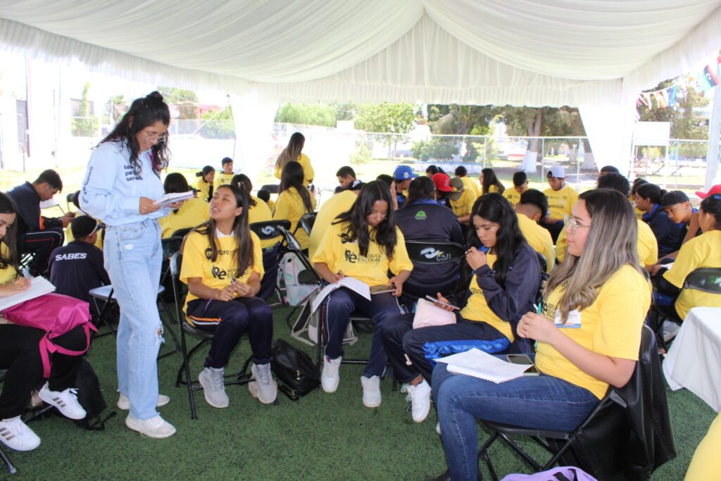 4 10 1024x683 - Jóvenes del noreste asumen su rol como líderes transformacionales