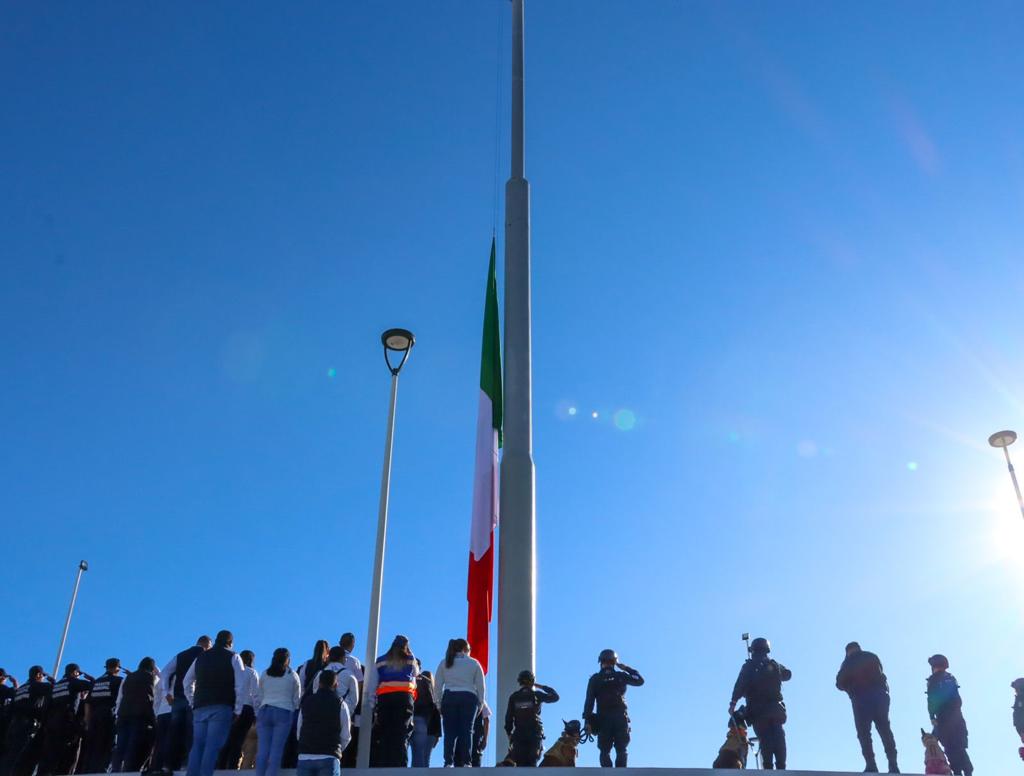 ninos1 - Conmemoran el 176 aniversario de la gesta heroica de los Niños Héroes de Chapultepec