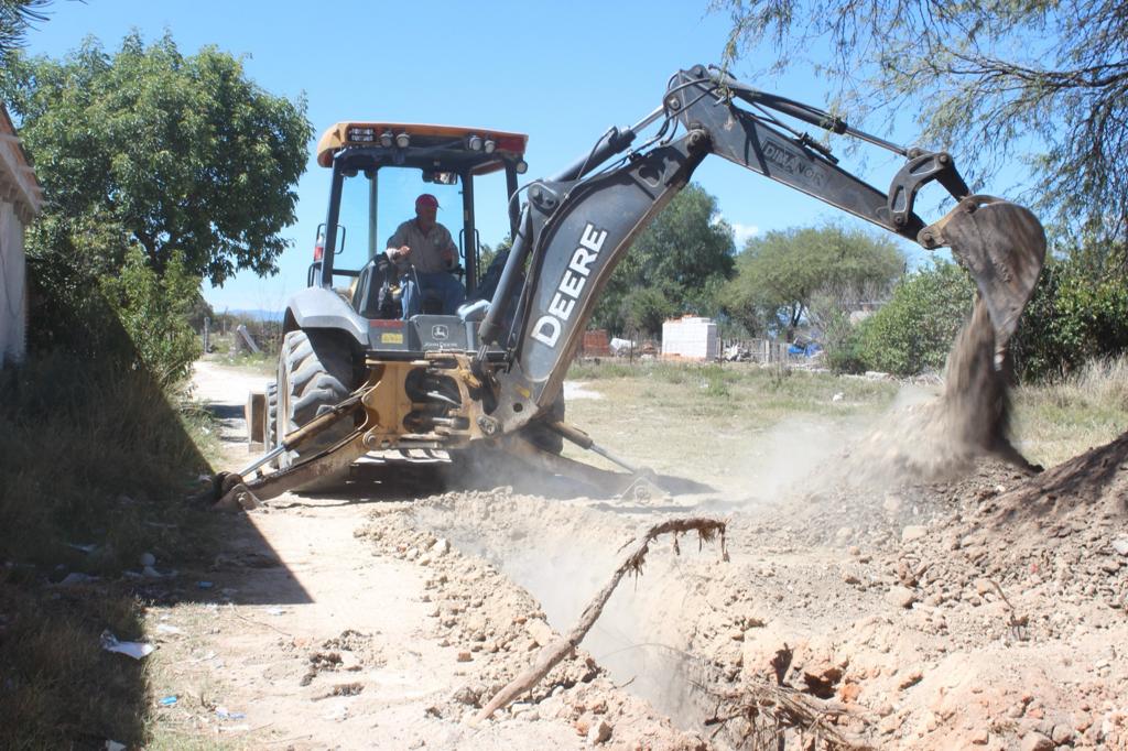 es2 - Arranca gobierno municipal obra de drenaje en la localidad de la Estancia del Capulín