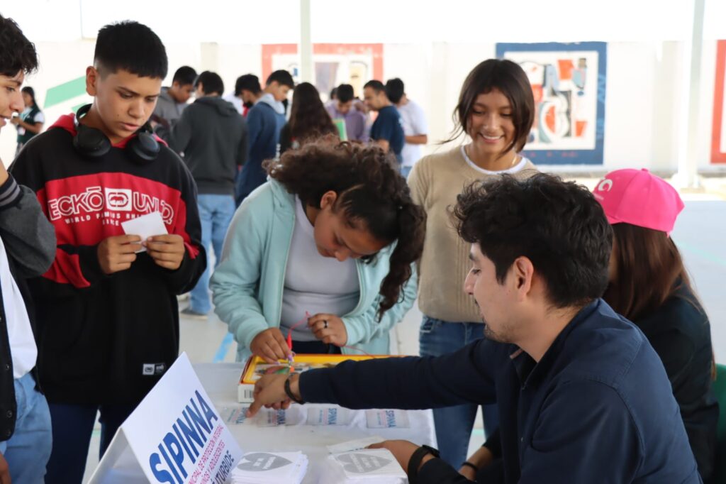 fe1 1024x682 - Realiza COMCA Feria de Prevención del Suicidio en Conalep