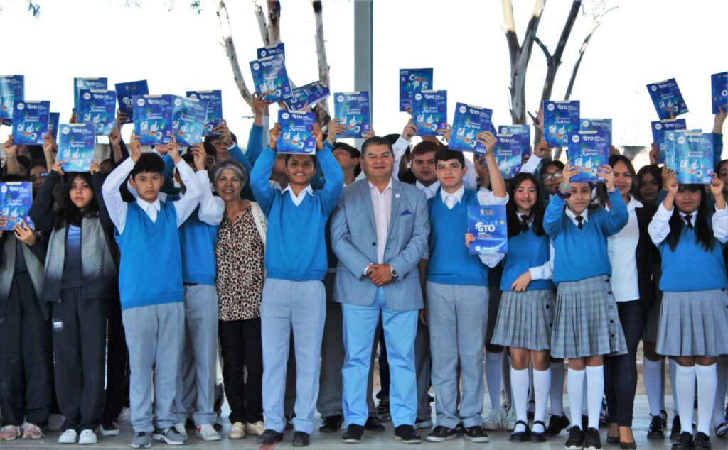 no2 1024x634 - En el noreste SEG arrancó con la entrega de los cuadernillos “Aprendemos juntos”