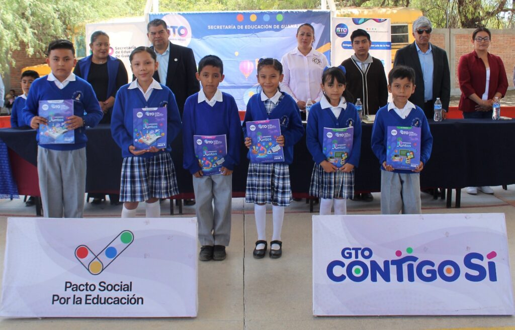 no7 1024x657 - En el noreste SEG arrancó con la entrega de los cuadernillos “Aprendemos juntos”