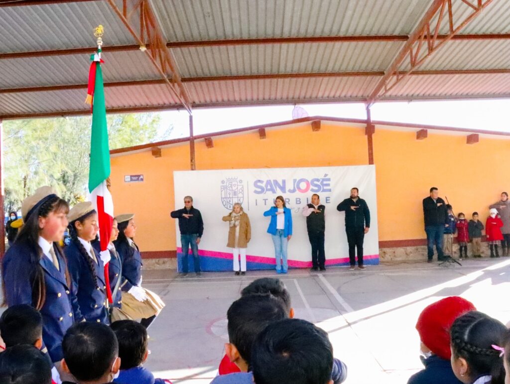 agro2 1024x771 - RECIBEN TRES MUJERES GANADERAS LA DISTINCIÓN “ORGULLO ITURBIDENSE”