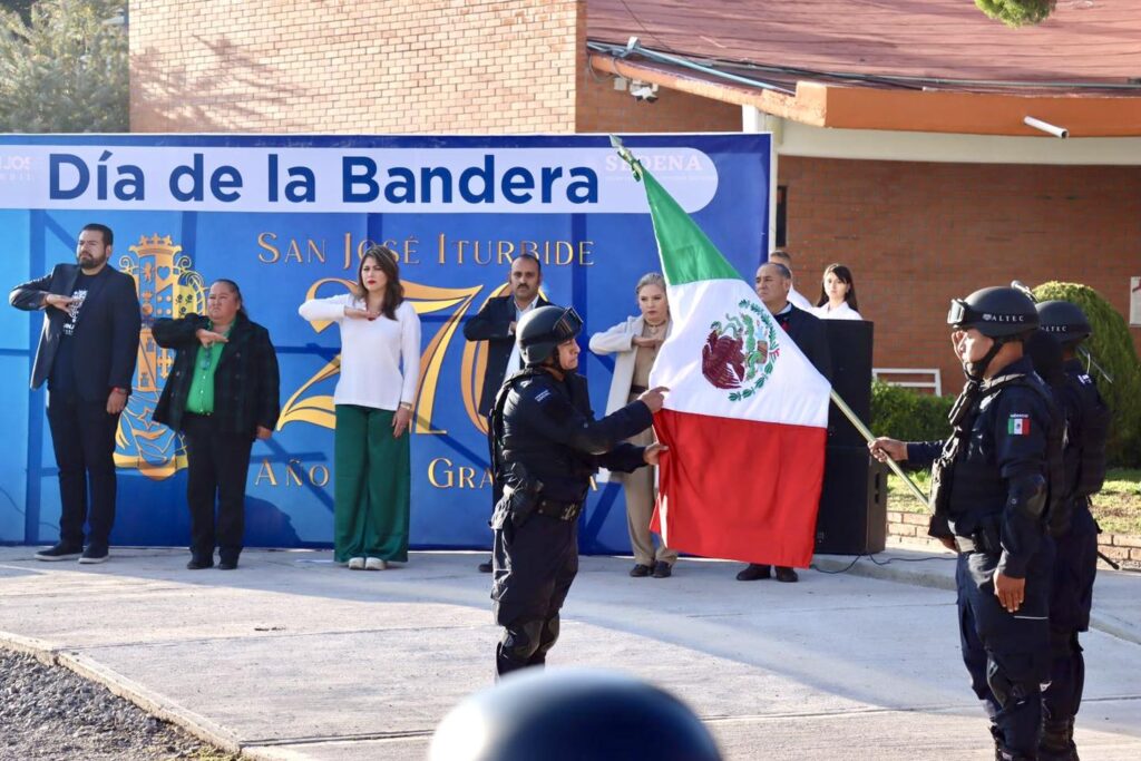 ban3 1024x683 - GOBIERNO MUNICIPAL DE SJI CONMEMORA EL DÍA DE LA BANDERA