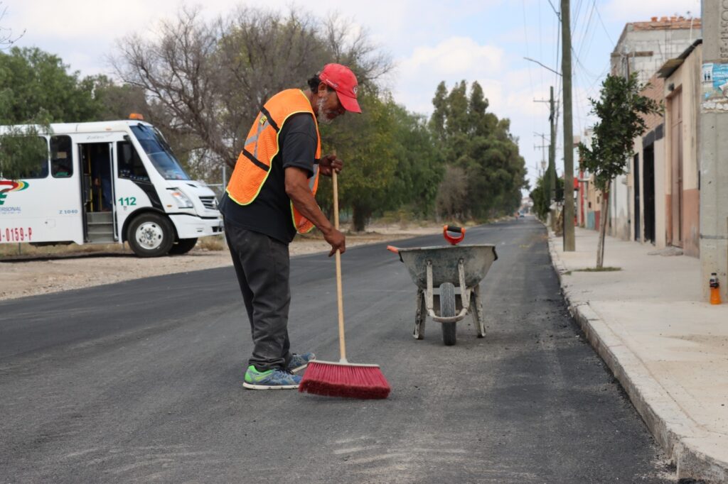 cam1 1024x682 - REHABILITA GOBIERNO MUNICIPAL DE SJI AVENIDA EL FRESNO, EN LOMA DE BUENAVISTA