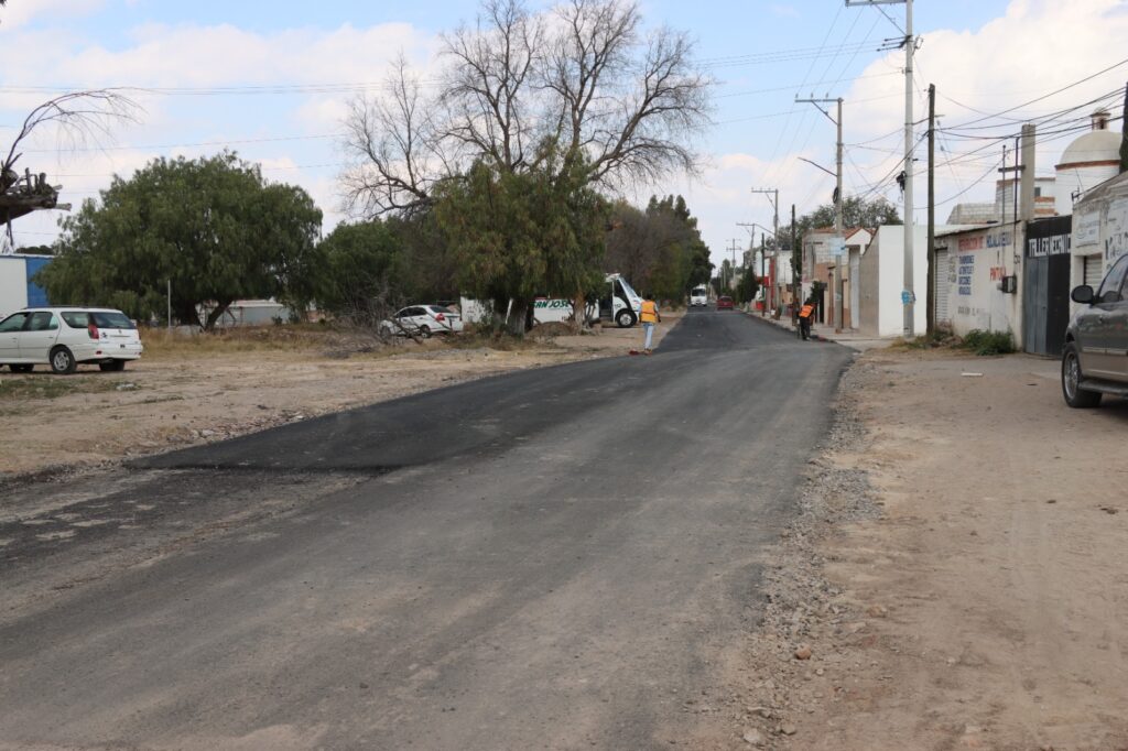 cam4 1024x682 - REHABILITA GOBIERNO MUNICIPAL DE SJI AVENIDA EL FRESNO, EN LOMA DE BUENAVISTA