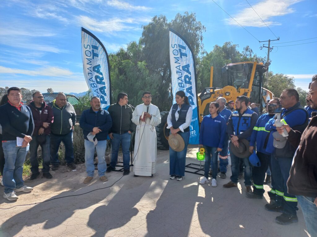 chula3 1 1024x768 - GOBIERNO MUNICIPAL PONE EN MARCHA EL PROGRAMA “ENCHÚLAME LA CALLE”