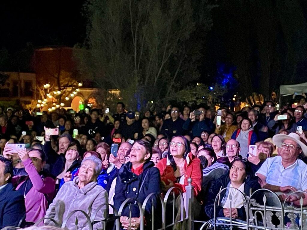 co6 1024x768 - JORGE, CARLOS Y RODRIGO ENCADENARON EMOCIONES Y RECUERDOS EN LA MEMORIA DEL PUBLICO ITURBIDENSE