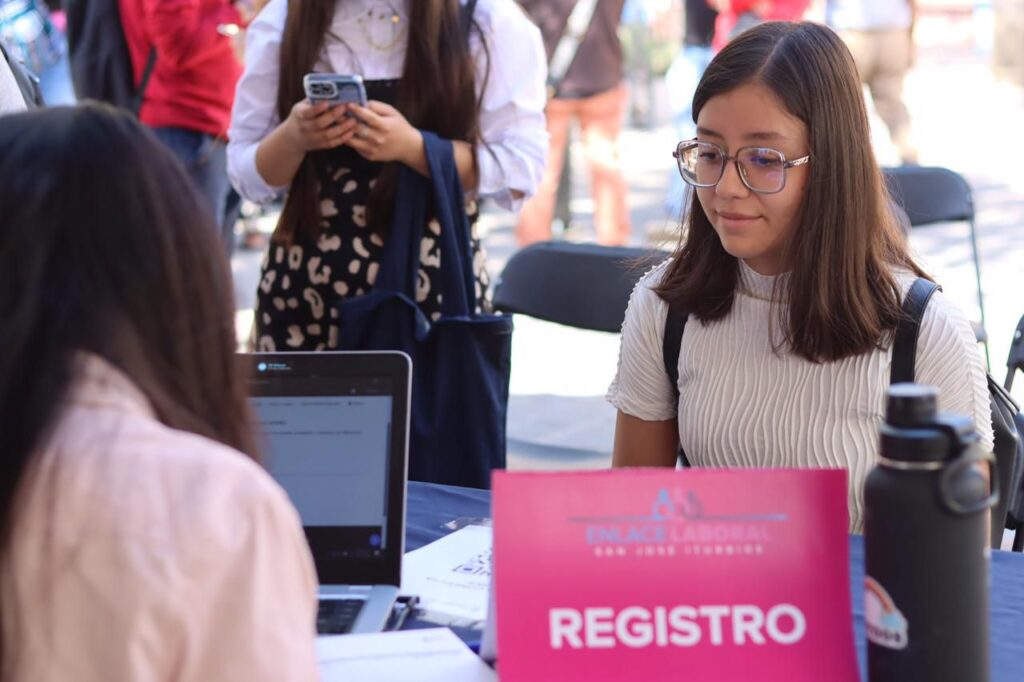 emp3 1024x682 - REPORTA BUENA PARTICIPACIÓN LA FERIA DEL EMPLEO QUE SE REALIZÓ HOY