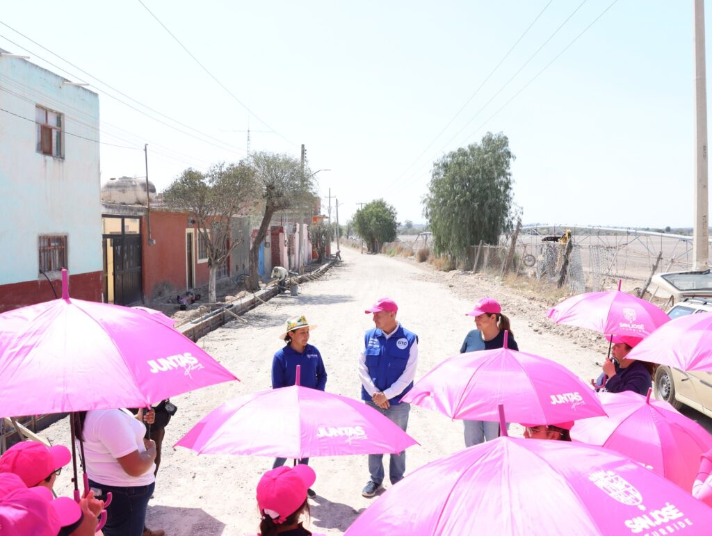 ga3 1024x771 - PERSONAL DE SEDESHU Y GOBIERNO MUNICIPAL DE SJI ENTREGAN Y SUPERVISAN OBRAS