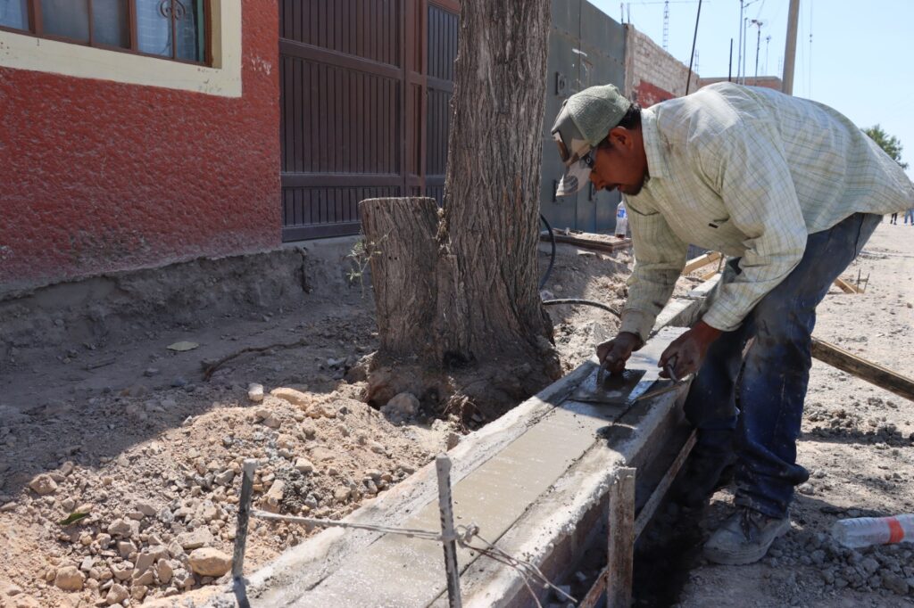 ga6 1024x682 - PERSONAL DE SEDESHU Y GOBIERNO MUNICIPAL DE SJI ENTREGAN Y SUPERVISAN OBRAS