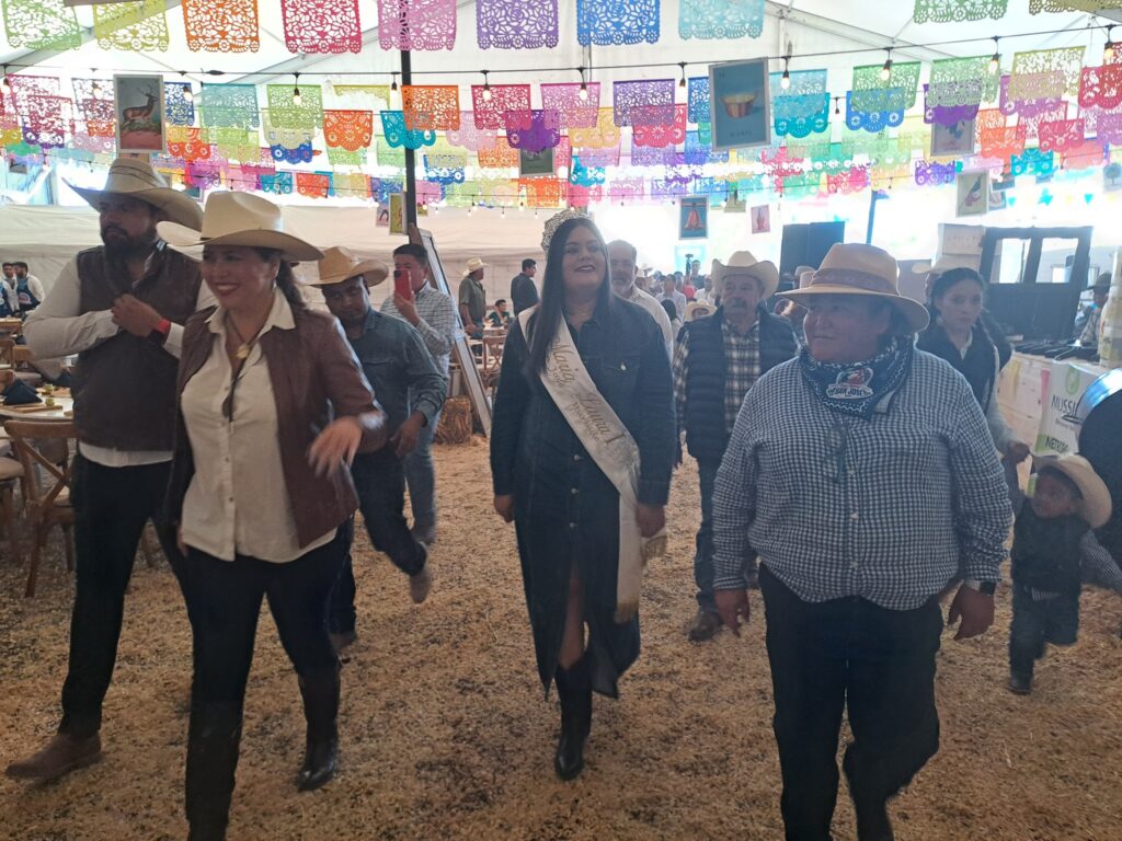 gana3 1024x768 - INAUGURAN LA EXPO GANADERA DE LA FERIA DE SAN JOSÉ 2024