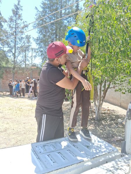 440793719 855472796577584 5755285854960416273 n - REALIZA SSP FERIAS DE SEGURIDAD EN COMUNIDADES Y CENTROS EDUCATIVOS