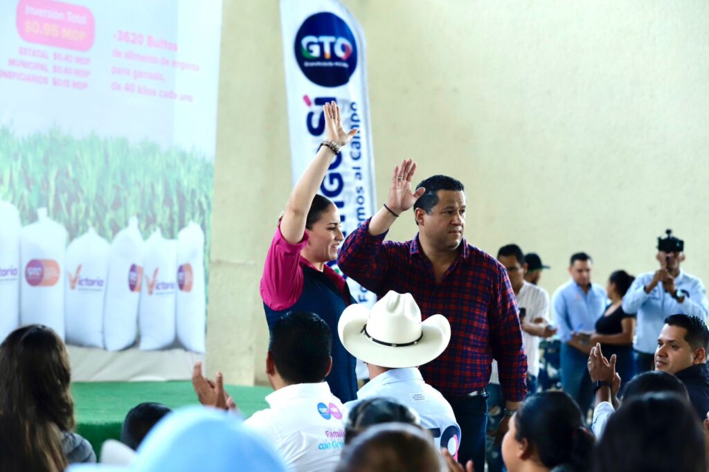 Gira Victoria 4 1 1024x682 - DIF Estatal entrega 7 sistemas de captación de agua de lluvia en comunidades de Victoria