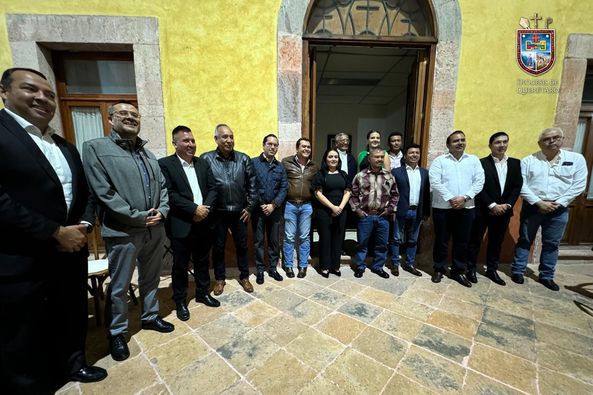 1 4 - Se reúne Obispo con alcaldes de la Diócesis de Querétaro