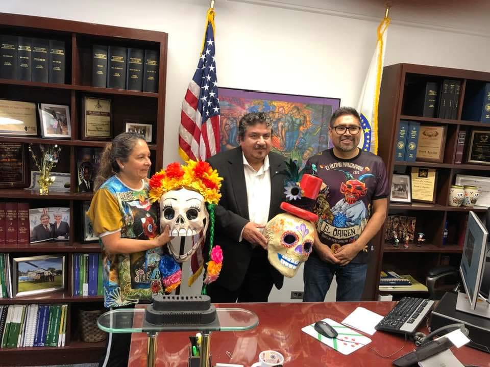 3 11 - Juan Hernández participa en magnas exhibiciones de arte tradicional en Chicago, por el Día de Muertos