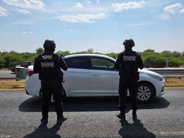 c 11 - Frustra Secretar&iacute;a de Seguridad y Paz robo de tractocami&oacute;n con carga valuada en m&aacute;s de 600 mil pesos en la 57