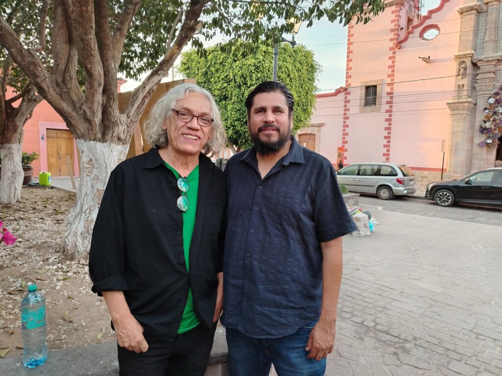Emotiva presentación del maestro Jesús Zarazúa en la Feria del Libro Independencia c 6 1024x768 - Emotiva presentación del maestro Jesús Zarazúa en la Feria del Libro Independencia