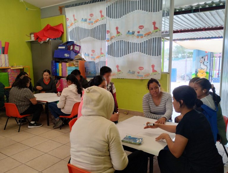 Más de 10 mil madres y padres de familia del noreste se capacitan como promotores de derechos humanos d 4 - Más de 10 mil madres y padres de familia del noreste se capacitan como promotores de derechos humanos