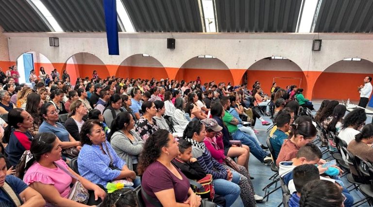 Más de 10 mil madres y padres de familia del noreste se capacitan como promotores de derechos humanos e 4 - Más de 10 mil madres y padres de familia del noreste se capacitan como promotores de derechos humanos