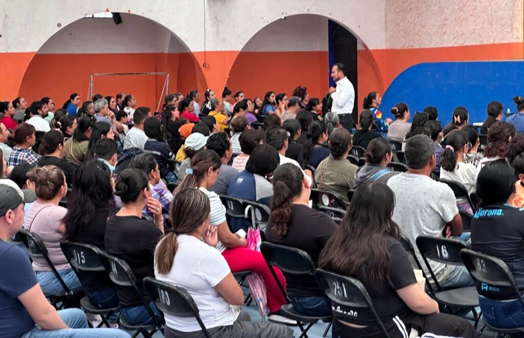 f 2 1024x662 - Más de 10 mil madres y padres de familia del noreste se capacitan como promotores de derechos humanos