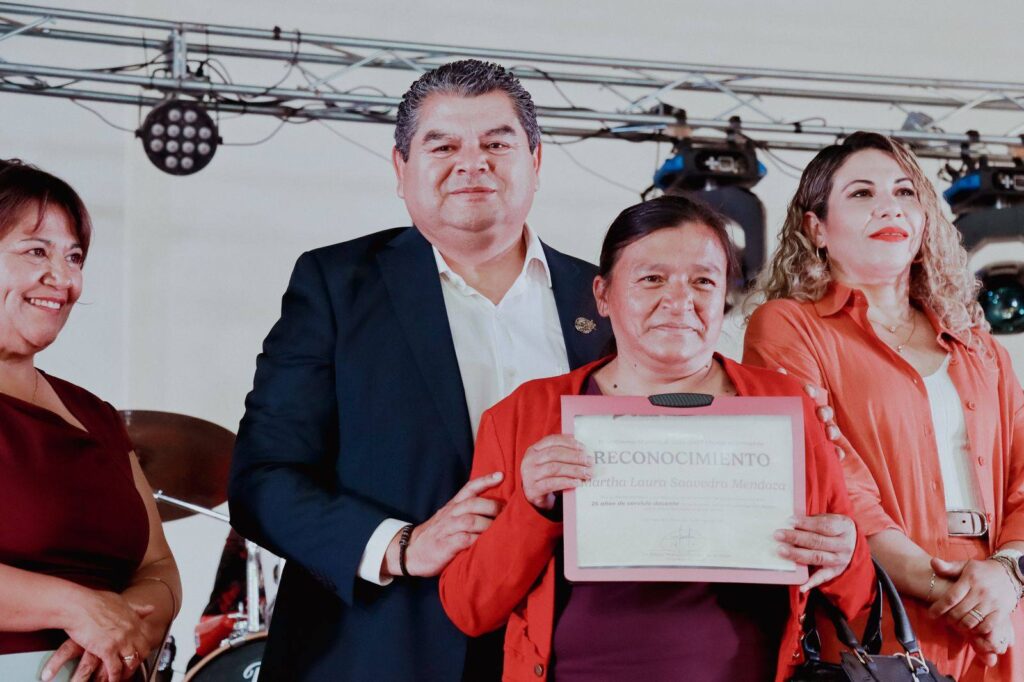 Gobierno de San José Iturbide celebra a maestras y maestros h 1024x682 - Gobierno de San José Iturbide celebra a maestras y maestros