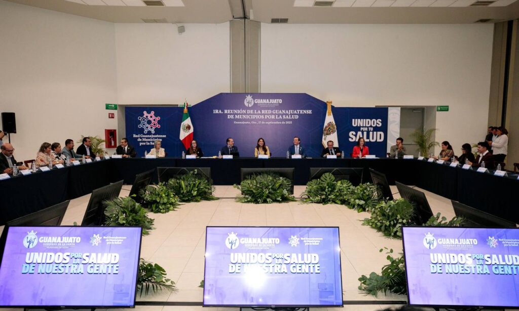 5069058971725311876 1024x615 - Refrenda Libia Dennise compromiso por la salud de las familias guanajuatenses