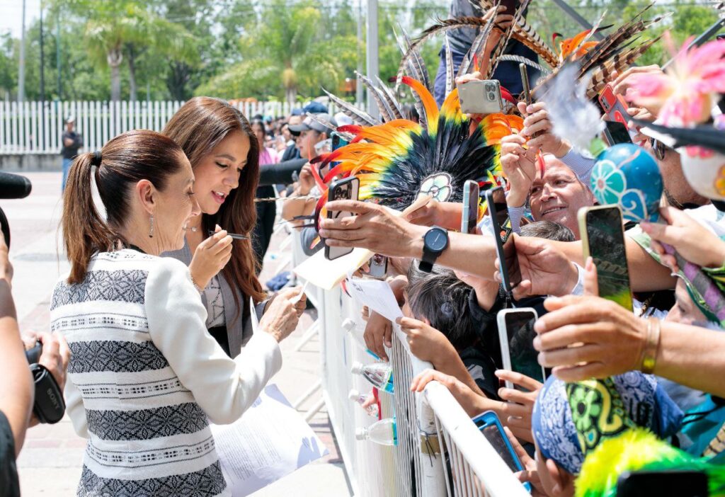5611772435112241093 1024x702 - Guanajuato, presente en proyectos hist&oacute;ricos y estrat&eacute;gicos que ya se merecen las familias guanajuatenses: Libia Dennise