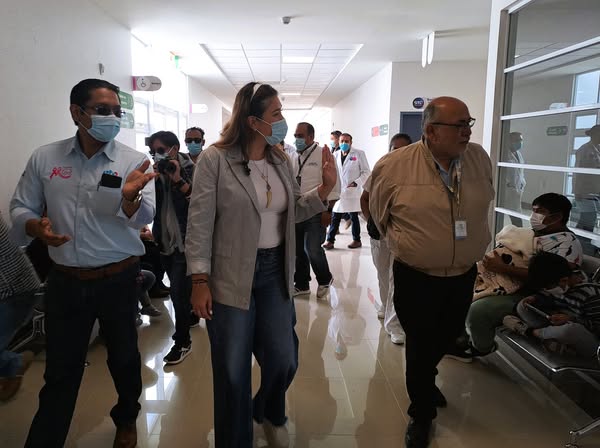 A 17 - Autoridades municipales y del sector salud constatan operatividad y servicios del nuevo Caises