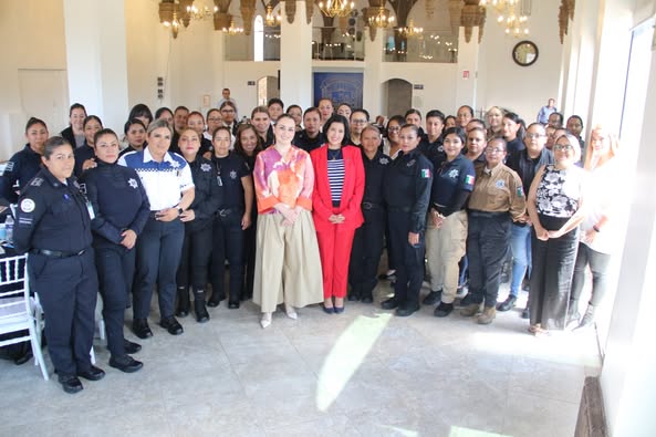A 25 - Mujeres policías de San José Iturbide continúan en capacitación permanente