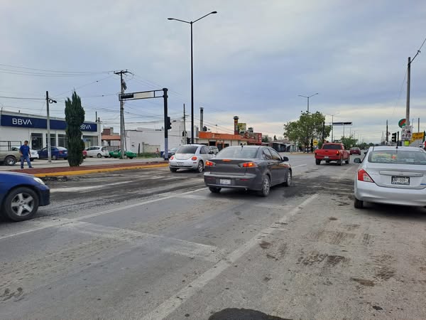 A 35 - En breve operarán ya los semáforos de Libramiento Poniente y calle Moctezuma