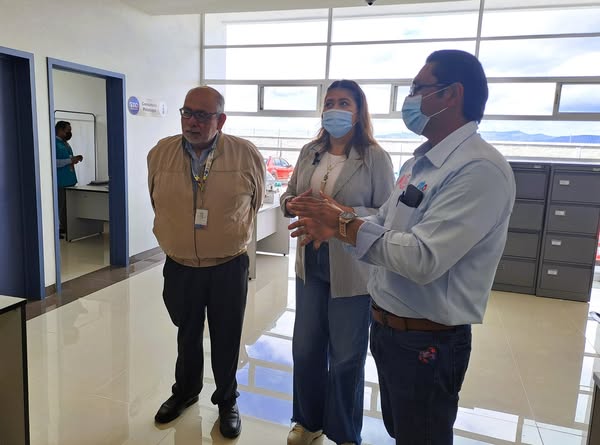 B 13 - Autoridades municipales y del sector salud constatan operatividad y servicios del nuevo Caises