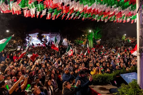 C 31 - &iexcl;Vivan las familias de San Jos&eacute; Iturbide y la paz del municipio!, arenga Cindy Arvizu en el Grito de Independencia