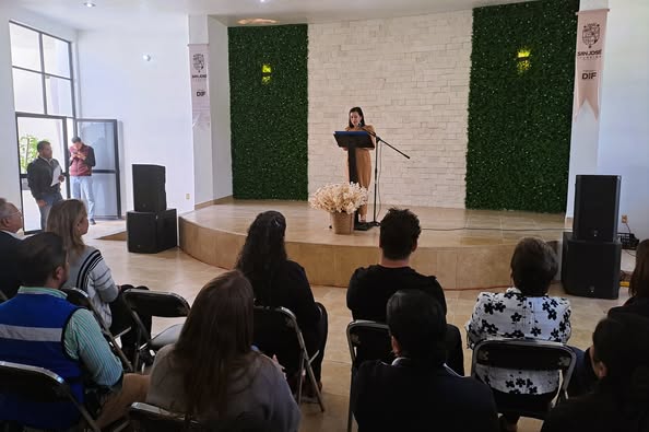 C 41 - DIF y Gobierno Municipal entregan a las familias iturbidenses la primera etapa de columbarios