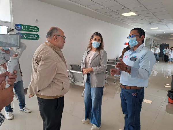 D 10 - Autoridades municipales y del sector salud constatan operatividad y servicios del nuevo Caises