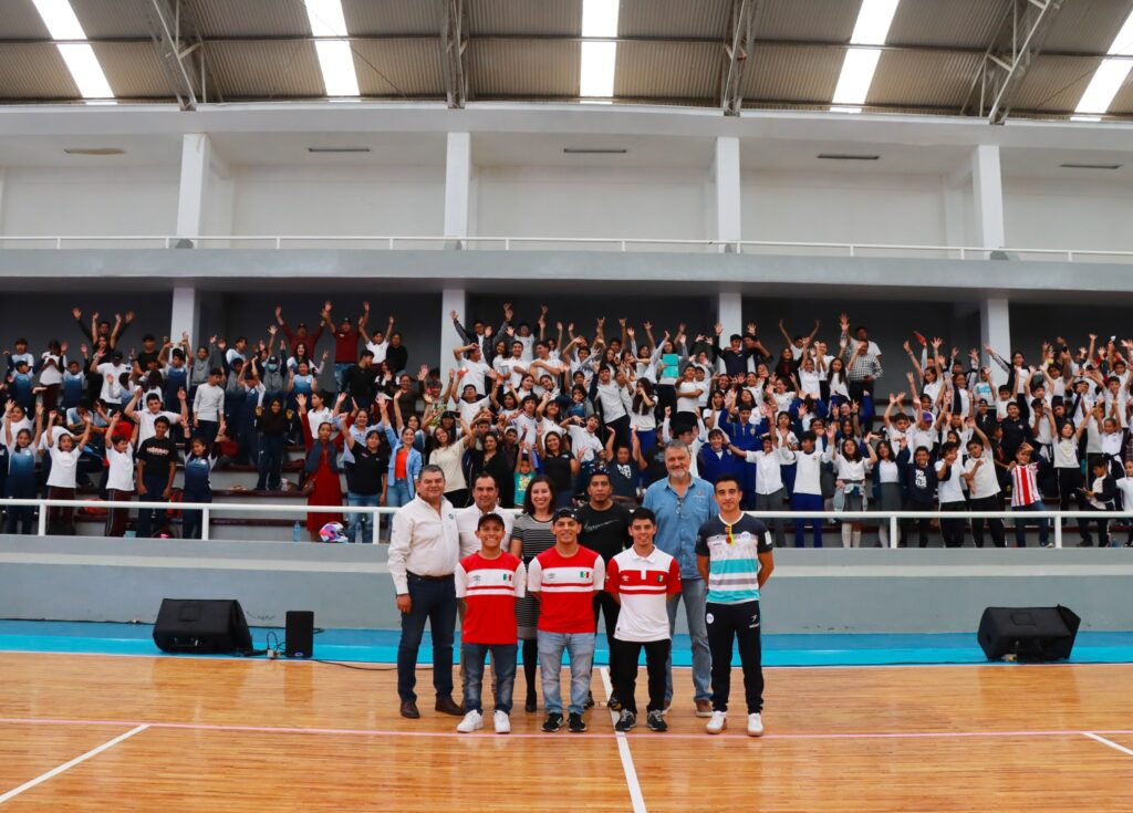 D 23 1024x735 - Todo un &eacute;xito el conversatorio &ldquo;Paris en Sanjo&rdquo;, con atletas ol&iacute;mpicos y paral&iacute;mpicos