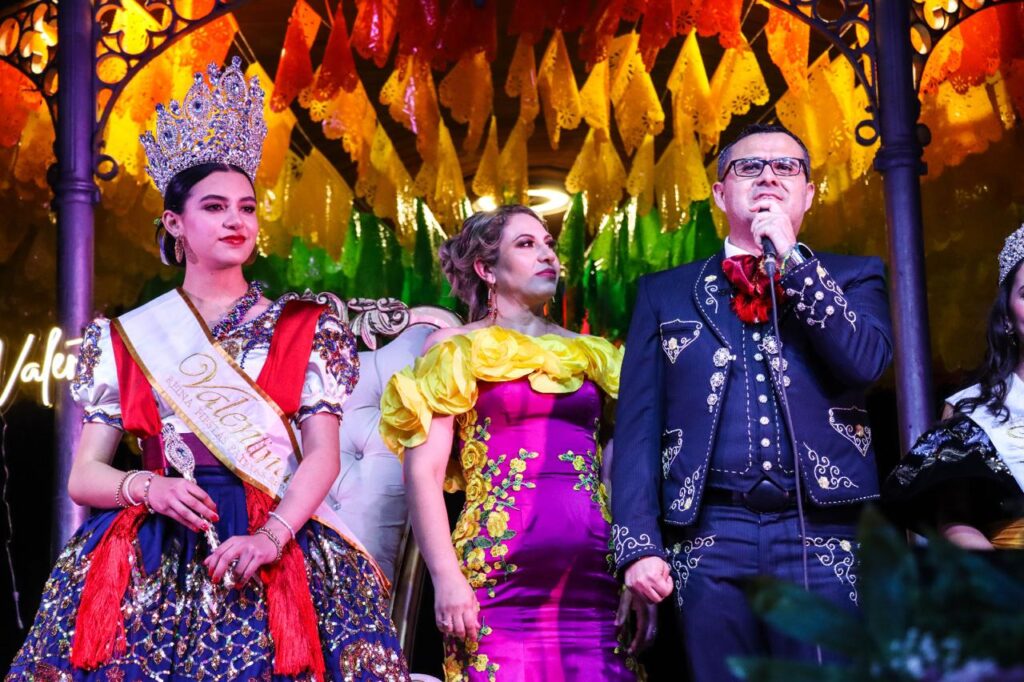 b 46 1024x682 - Una noche de tradici&oacute;n, orgullo y belleza enmarc&oacute; la coronaci&oacute;n de Valentina I, Reina de las Fiestas Patrias 2025
