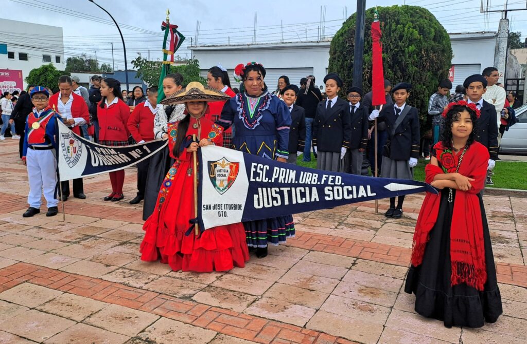 d 39 1024x670 - Autoridades conmemoran el 215 Aniversario del Inicio de la Independencia de M&eacute;xico