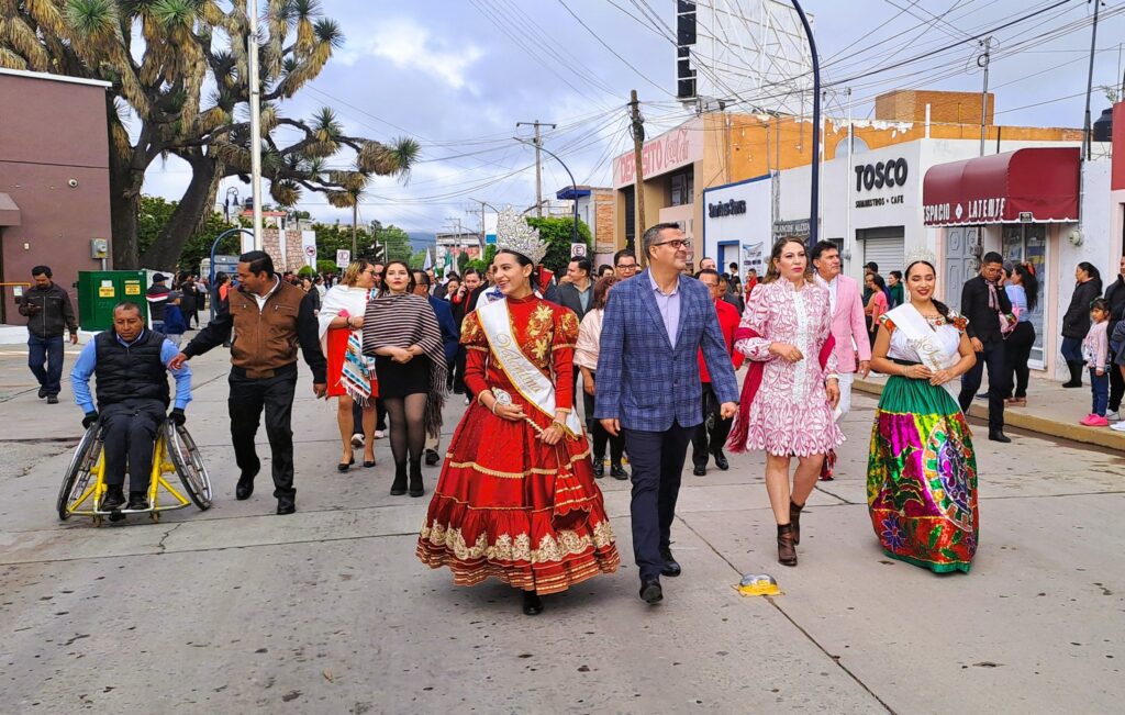 g 1 1024x651 - Autoridades conmemoran el 215 Aniversario del Inicio de la Independencia de M&eacute;xico