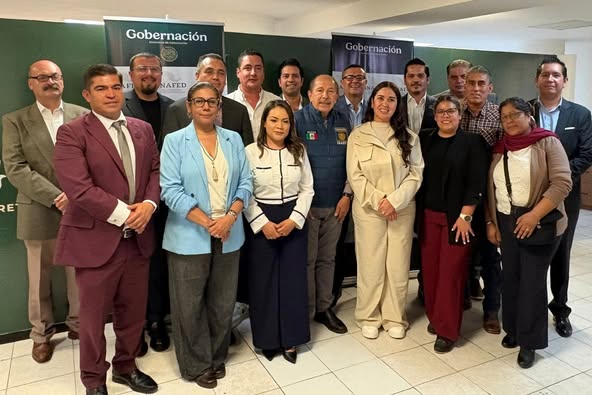1 - Se reúnen Manuel Montes y alcaldes guanajuatenses con titular del INAFED